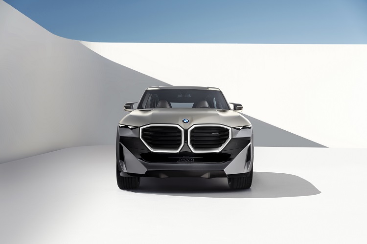 BMW Concept XM سيارة الرفاهية بأسلوب M