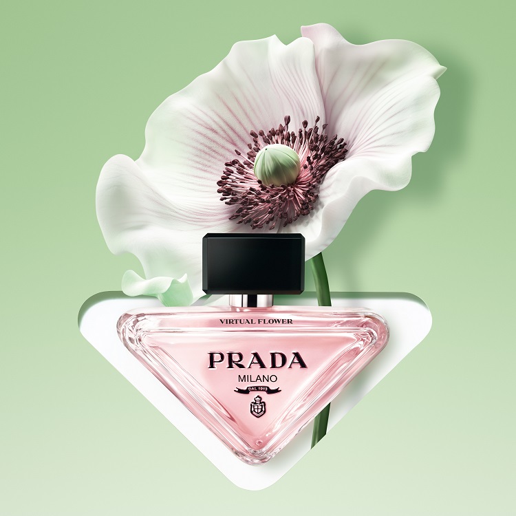 Prada Beauty العطر بارادوكس فيرتشوال فلاور رمزًا لتجديد الأنوثة العصرية