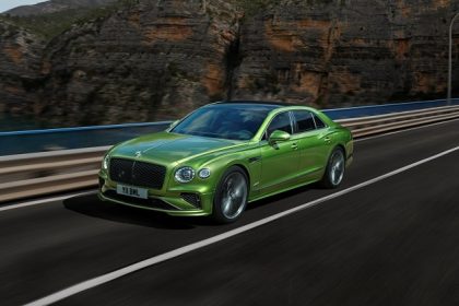 سيارة FLYING SPUR الجديدة أقوى سيارة بأربعة أبواب من BENTLEY