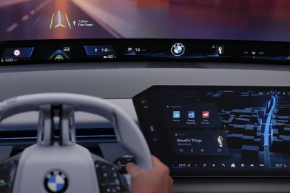 BMW Panoramic iDrive تحدث نقلة نوعية