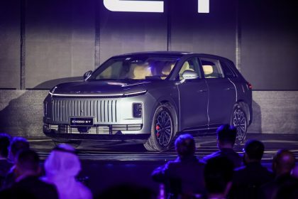 إكسيد السيارات الكهربائية والهجينة من الغرير