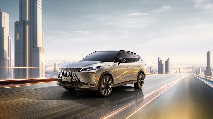 أومودا C7 تصميم يتحدّى وهج الصحراء وهندسة تواكب المستقبل