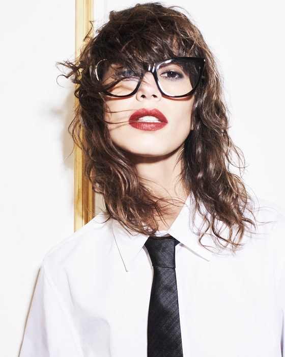 نظارات سان لوران لربيع-صيف 2025 أناقة جريئة وروح مستقلة