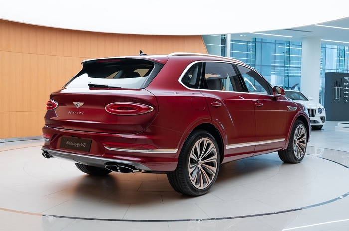 بنتلي بينتايغا آتيليه نسخة حصرية تجسد الفخامة المطلقة 