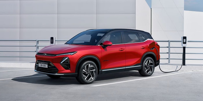 شيفروليه كابتيفا الجديدة 3 وجوه لسيارة واحدة دليلك لاختيار النسخة التي تناسبك تماماً