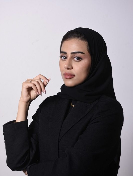 بوردلاين بيوتي تطلق دليل العناية من اشعة الشمس غدي الشهري: رحلة رائدة أعمال سعودية تصنع التغيير في عالم الجمال