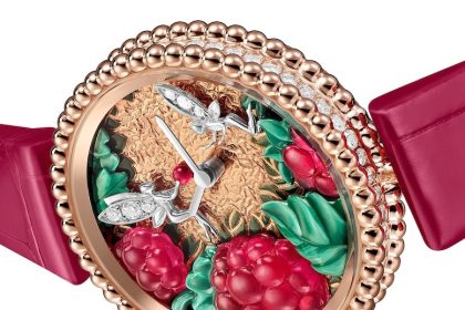 فان كليف أند آربلز تكشف عن ساعات بيرليه فروي أنشانتيه: تحفة فنية من التوت الثمين