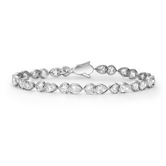 يوم المرأة الإماراتية لمسة أناقة لا تُنسى مع مجوهرات JATUAL