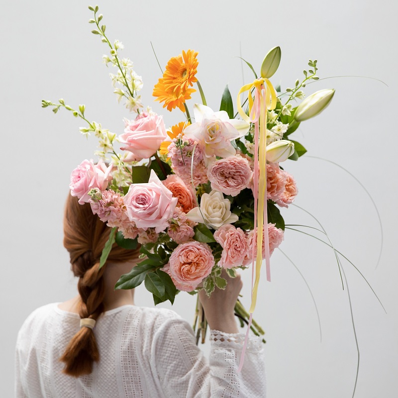 ليوم زفاف أسطوري إليكِ أبرز الاتجاهات لزهور الأعراس في 26