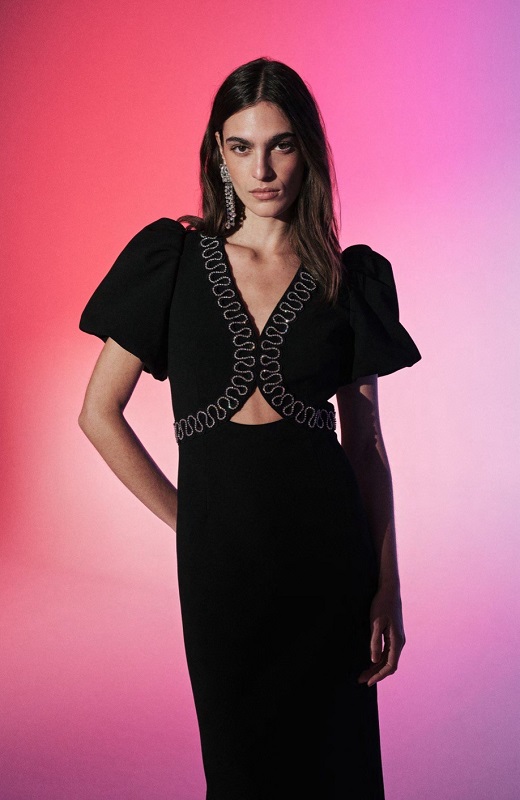 ريبيكا فالانس خريف 2025 أناقة وقوة للمرأة العصرية