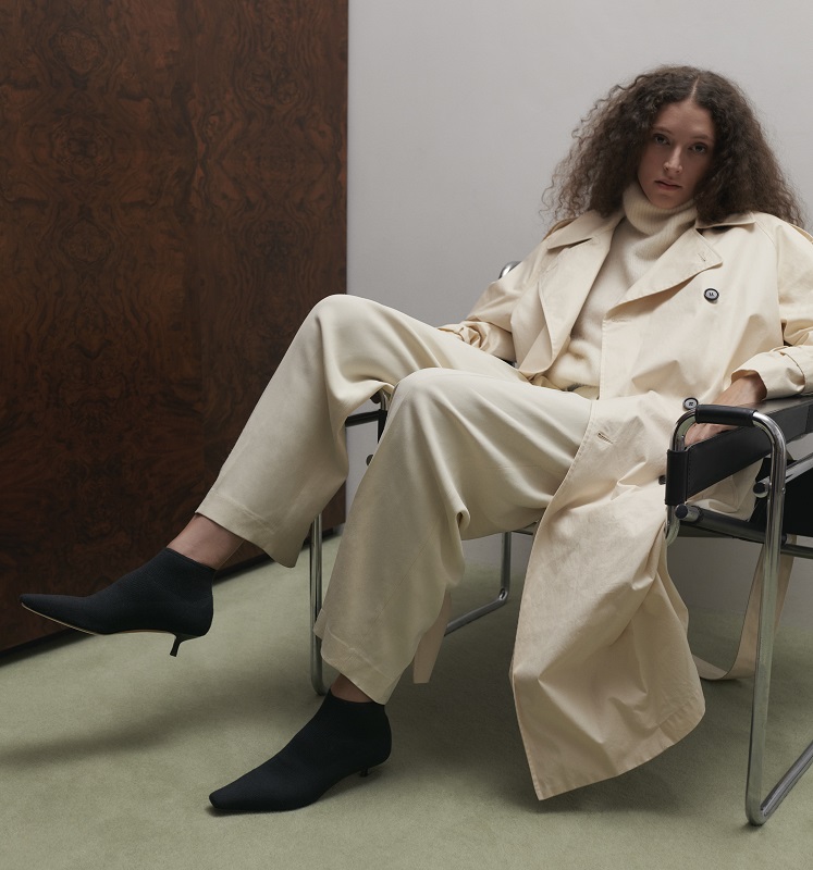 نيوس لخريف وشتاء 2025 عودة لجمال التسعينيات بلمسة عصرية