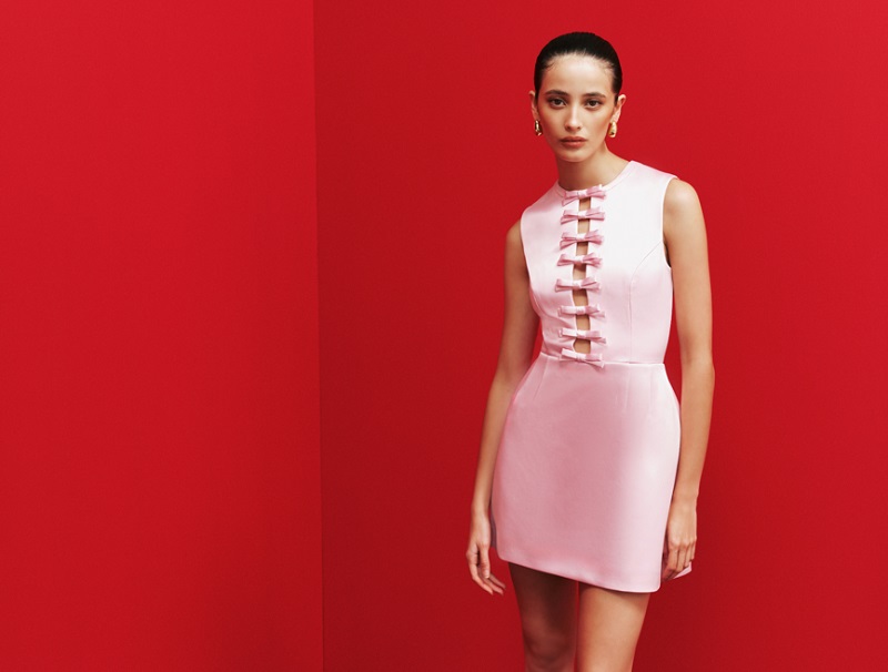 ريبيكا فالانس خريف 2025 أناقة وقوة للمرأة العصرية