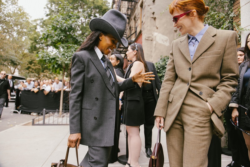 كالفن كلاين كولكشن لربيع 2026 رؤية فيرونيكا ليوني