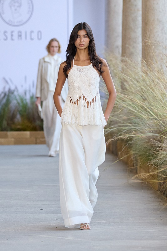 AUREA لربيع وصيف 2026 تلتقي الموضة بجمال الطبيعة 