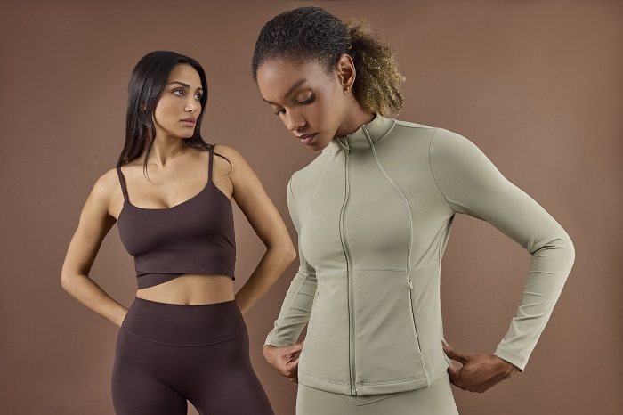 ملابس رياضية عصرية ومريحة مجموعة LC لكل امرأة نشيطة