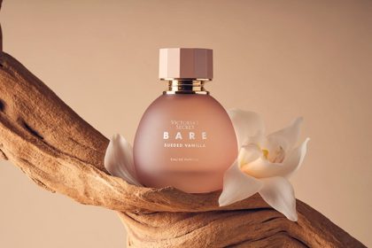 Victoria's Secret Bare Sueded Vanilla فانيليا مخملية وجاذبية فريدة