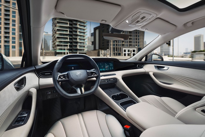 MG 8 PHEV سيارة المستقبل الهجينة التي تكسر الأرقام