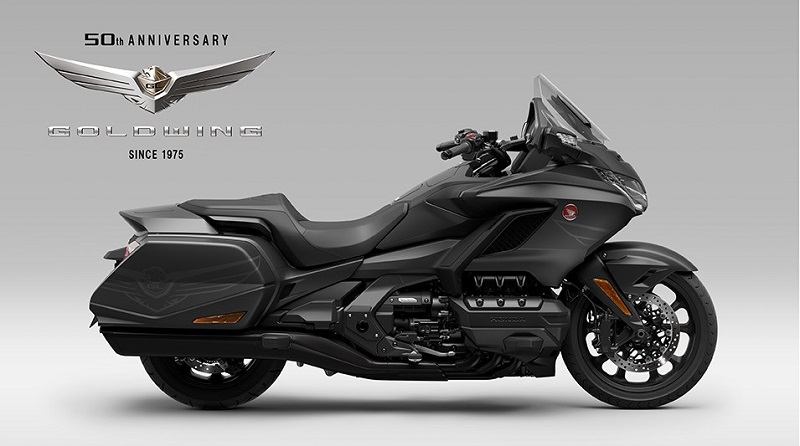 هوندا Gold Wing أيقونة الرحلات الطويلة 