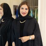 أمل الرئيسي تطلق بطاقة بريدية من مسقطرحلة أناقة