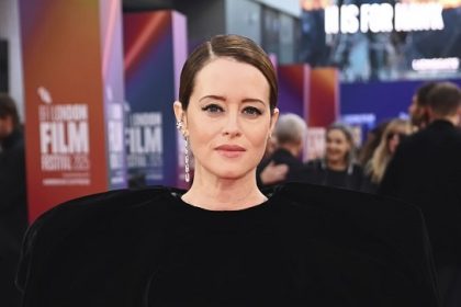 كلير فوي تتألق بمجوهرات ميسيكا في مهرجان لندن السينمائي الـ 68