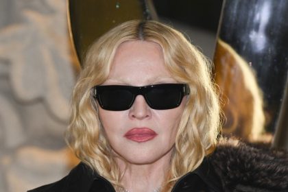 مادونا تتألق بمجوهرات Messika في عرض أزياء Saint Laurent