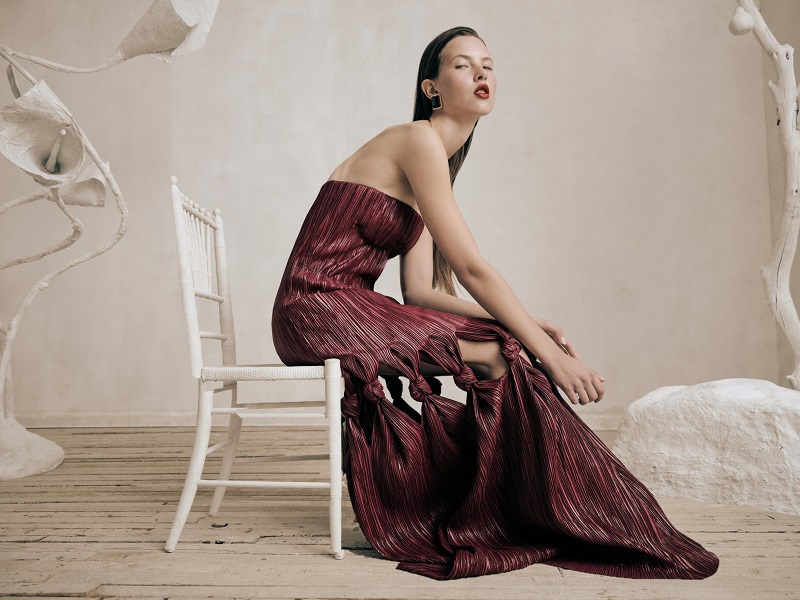 كَلت غايا رحلة سريالية تعيد تعريف الأناقة النحتية