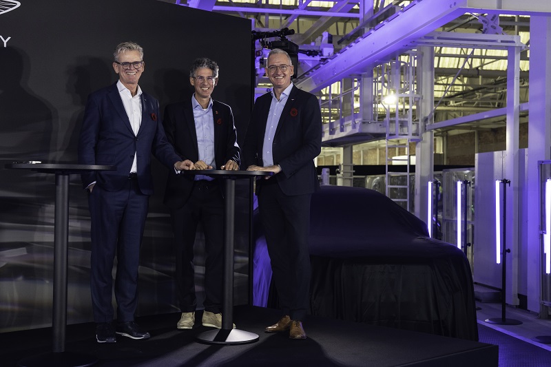 Beyond100+ بنتلي تكشف عن تحديثات طموحة لاستراتيجية