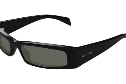 هايلي بيبر تخطف الأنظار بفستان غوتشي في حفل GQ 2025