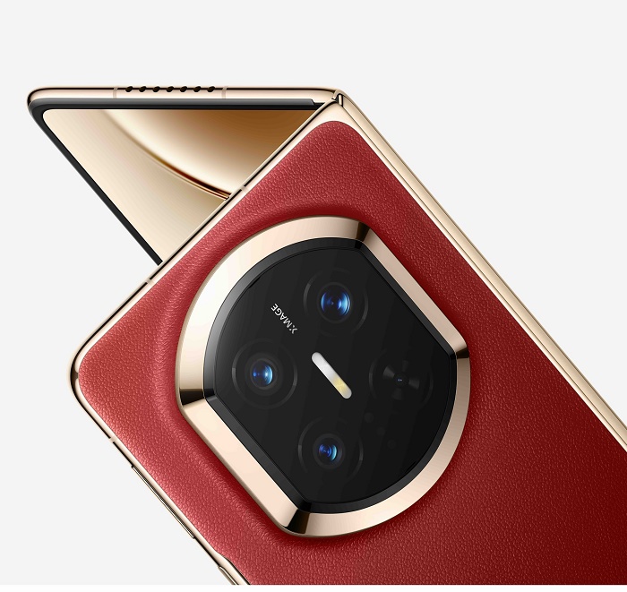ثورة جديدة في الهواتف القابلة للطي: HUAWEI Mate X7 