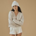 روح الصيف ودفء الشتاء مانبي تُطلق أول تشكيلة حصرية من الكشمير 100%