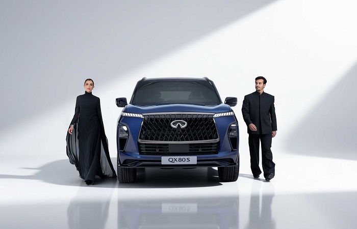 إنفينيتي QX60 وQX80 سبورت الفخامة موقف
