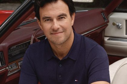 تومي هيلفيغر في الفورمولا 1 سيرجيو بيريز سفيرًا عالميًا للأزياء الرجالية 