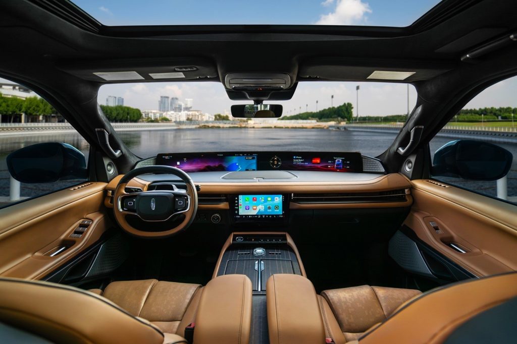 لينكون نافيجيتور الجديدة كلياً رفيق العائلة الأمثل