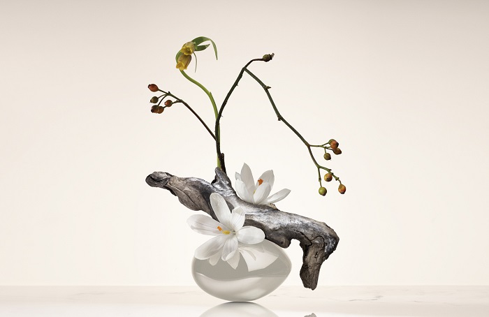 عطر عود ناكريه Oud Nacre رحلة عطرية بين ضياء اللؤلؤ وسحر العود العميق 2 عطر عود ناكريه Oud Nacre رحلة عطرية بين ضياء اللؤلؤ وسحر العود العميق