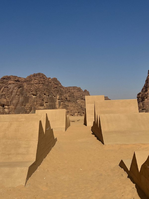 العُلا 2026.. عاصمة الرفاهية تعانق التاريخ: رحلة في عالم البولو والفن الاستثنائي 12