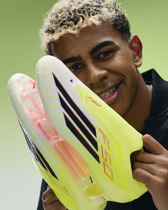 أديداس يامال وبيلينغهام اختيار الافضل لعام 2026