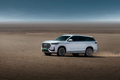 جايكو J8 SHS إطلاق أقوى SUV هجينة بـ 7 مقاعد في الإمارات