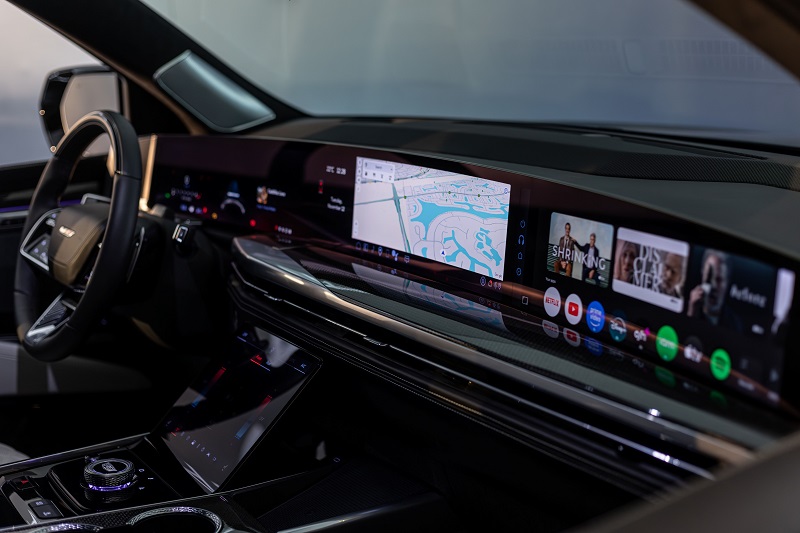 كاديلاك إسكاليد من محركات V8 الجبّارة إلى الابتكار الكهربائي IQ