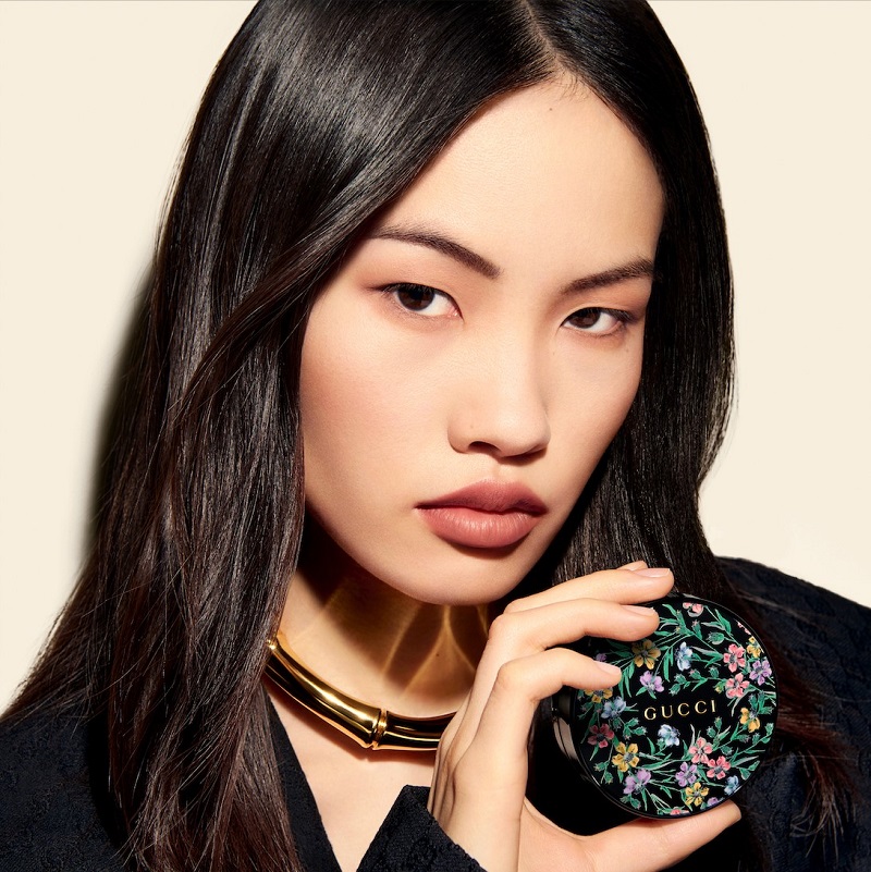 كريم أساس Gucci بشرة مثالية بضغطة واحدة