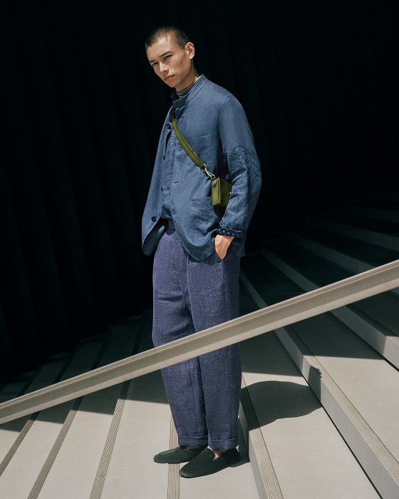 حقيبة Un Jour de Poche من بيرلوتي رفيق الرجل العصري بأناقة أيقونية 2 حقيبة Un Jour de Poche من بيرلوتي رفيق الرجل العصري بأناقة أيقونية