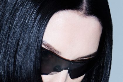 توم فورد ربيع وصيف 2026 فن الإغواء وسحر الليالي