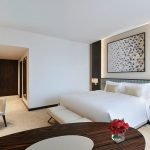 سوفيتل دبي ذا أوبليسك حيث تلتقي عظمة الأهرامات بـ فن العيش الفرنسي في قلب دبي