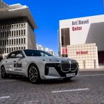 سيارة BMW الفنية لديفيد هوكني في "آرت بازل قطر