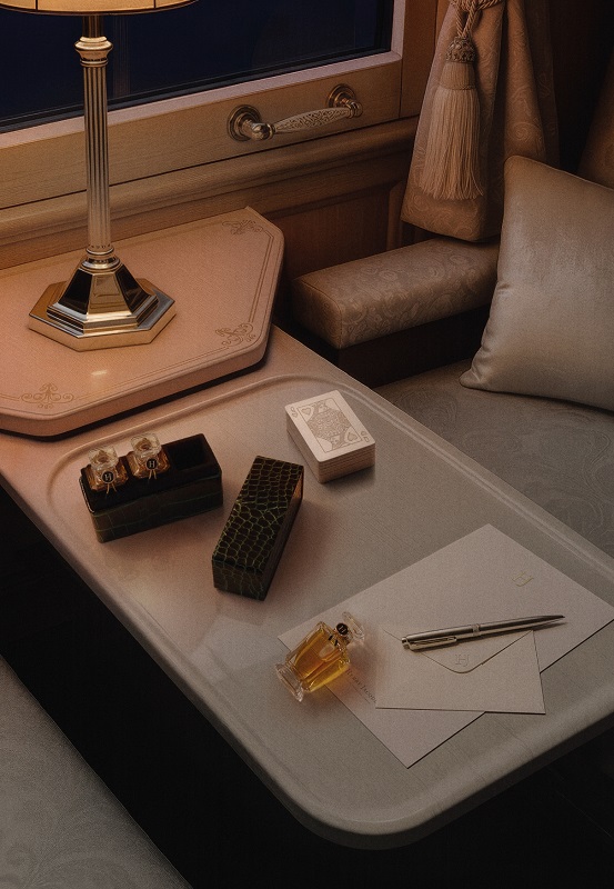 دار Henry Jacques ترتقي بالطقوس العطرية اكتشف مجموعة HJ Voyage