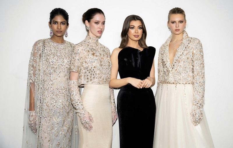 دينا ملواني تخطف الأنظار بمجموعة SAPPHIRE