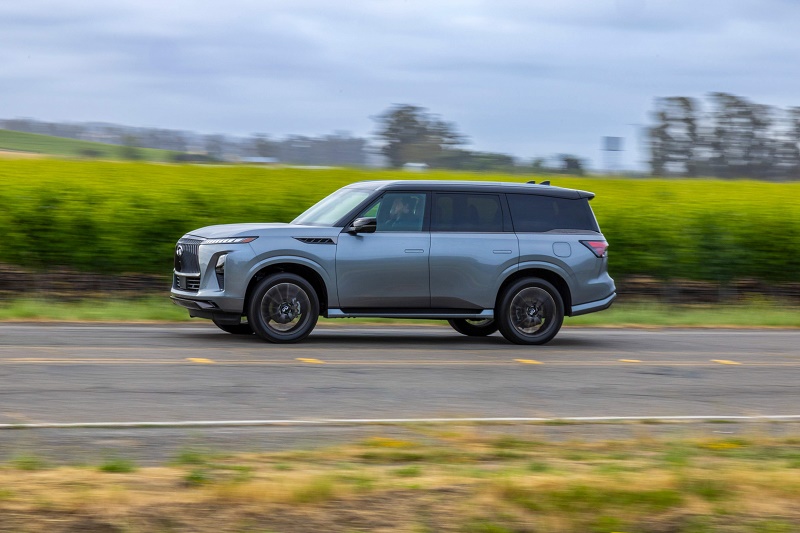 إنفينيتي QX80 تعريف جديد للفخامة والأمان (SUV)