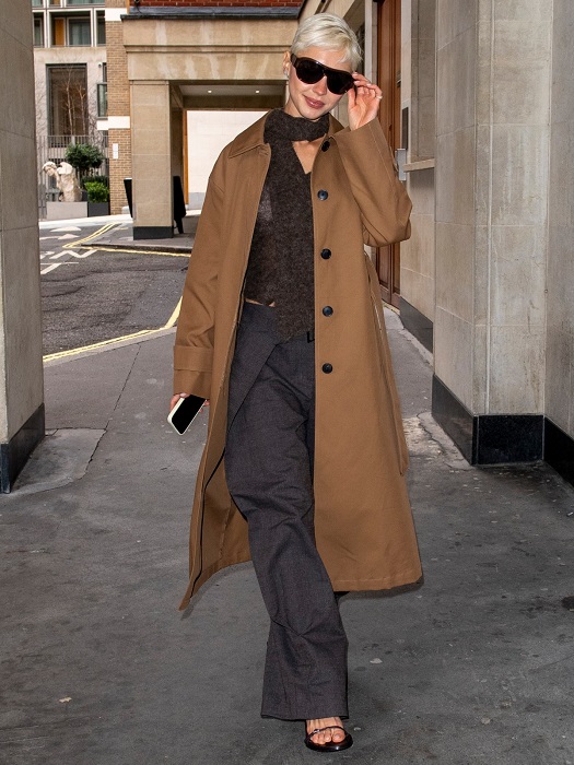 تألق وأناقة رصد لأجمل إطلالات المشاهير حديثاً