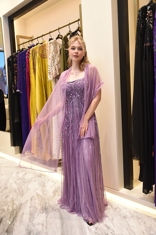 في خطوة تثري عالم الموضة المصمم قاسم القاسم يفتتح أحدث فروع بوتيك شالكي النخيل مول بالرياض