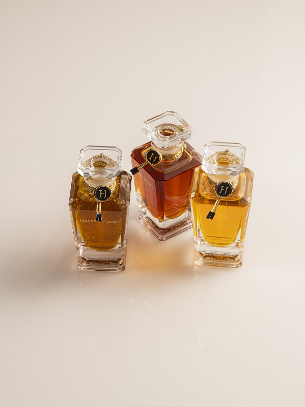 هنري جاك تكشف عن ROSE TRIO الفصل الأخير من ثلاثية وردة مايو النادرة