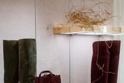 كاسادي خريف وشتاء 26 27 سحر الطبيعة يعيد صياغة كعب Blade الأيقوني